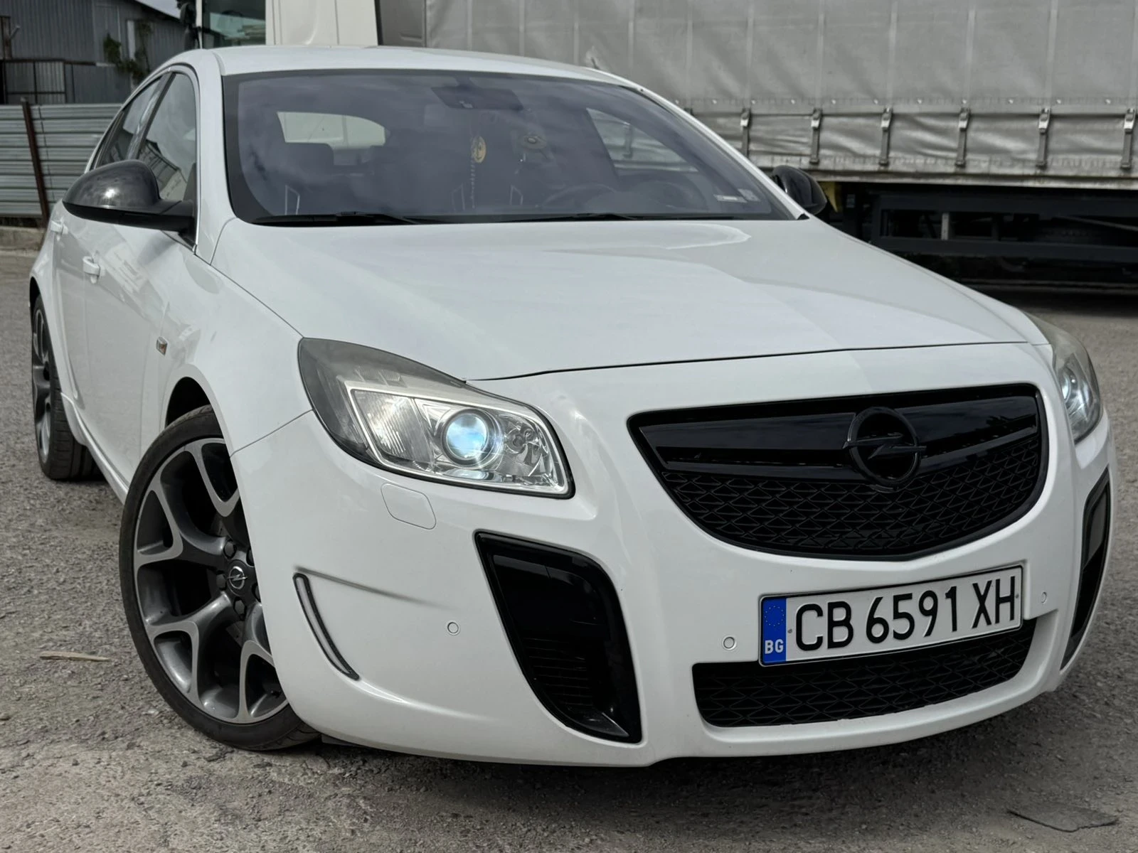 Opel Insignia OPC, снимка 1