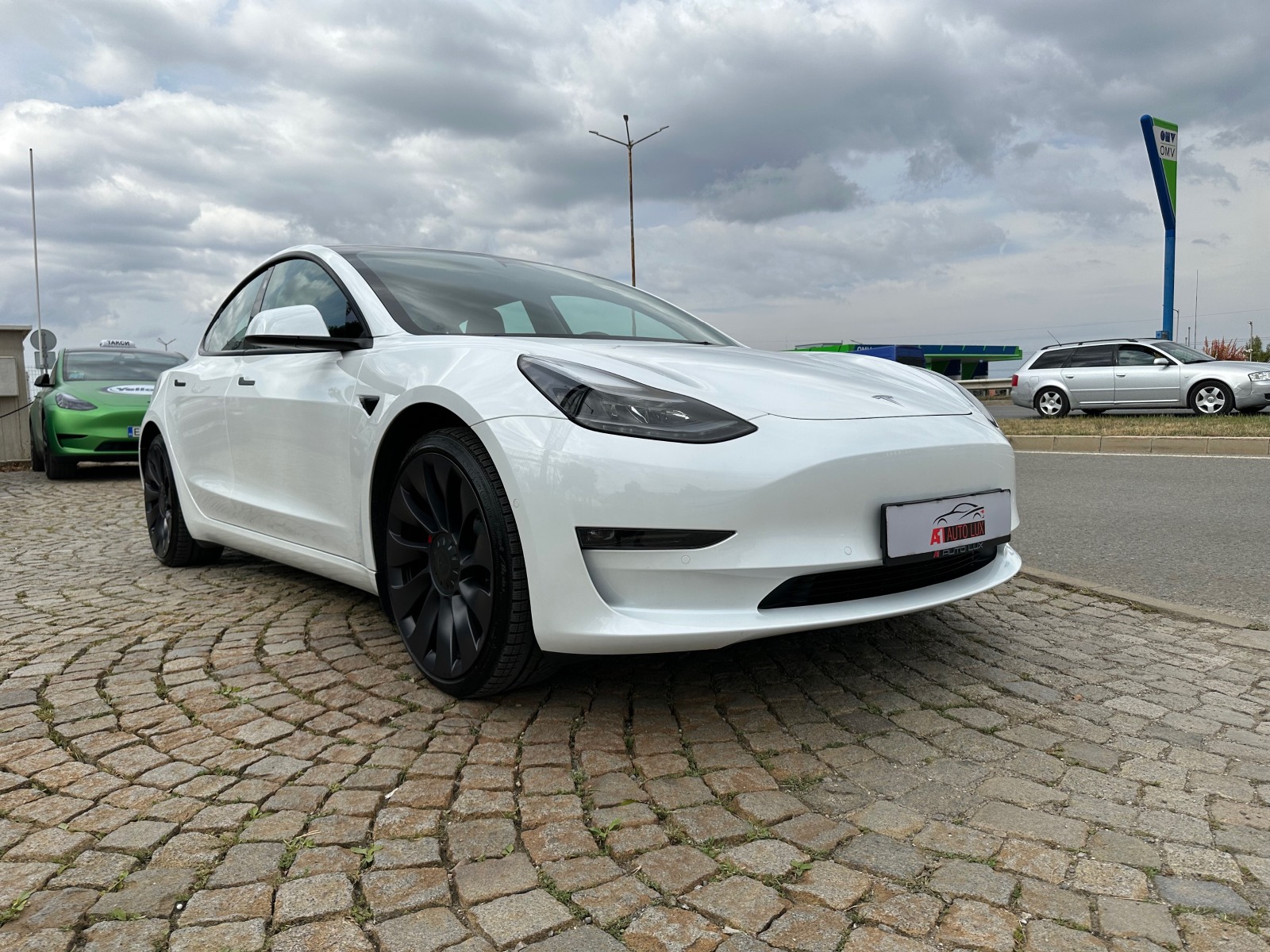 Tesla Model 3 5км, Rear-wheel drive, long range или Performance - изображение 1