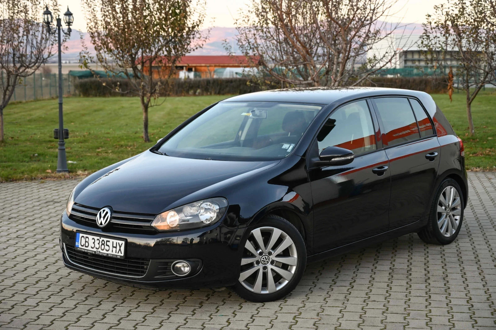 VW Golf 2.0TDI* HighLine* 4x4* Alcantara* Tempomat - изображение 4