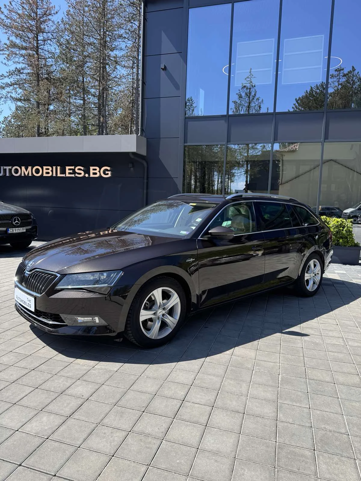 Skoda Superb 2.0 TSI L&K - изображение 3