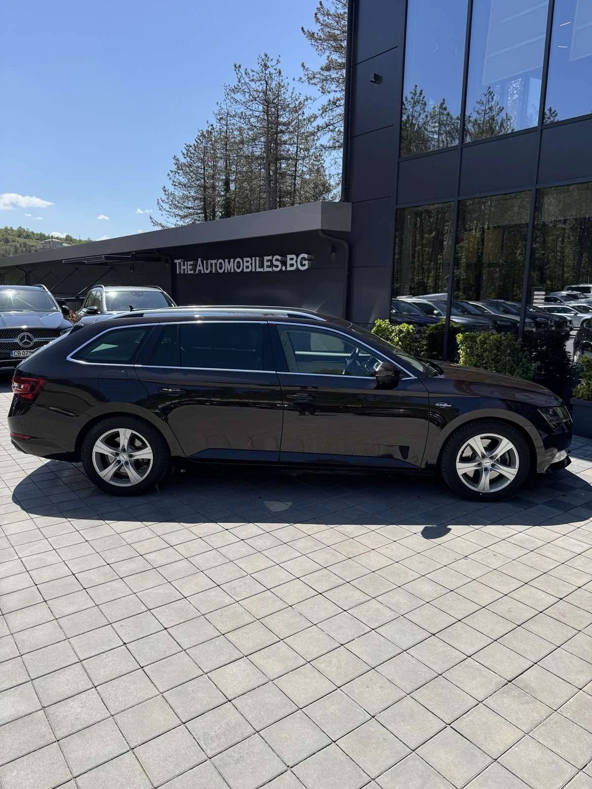 Skoda Superb 2.0 TSI L&K - изображение 8