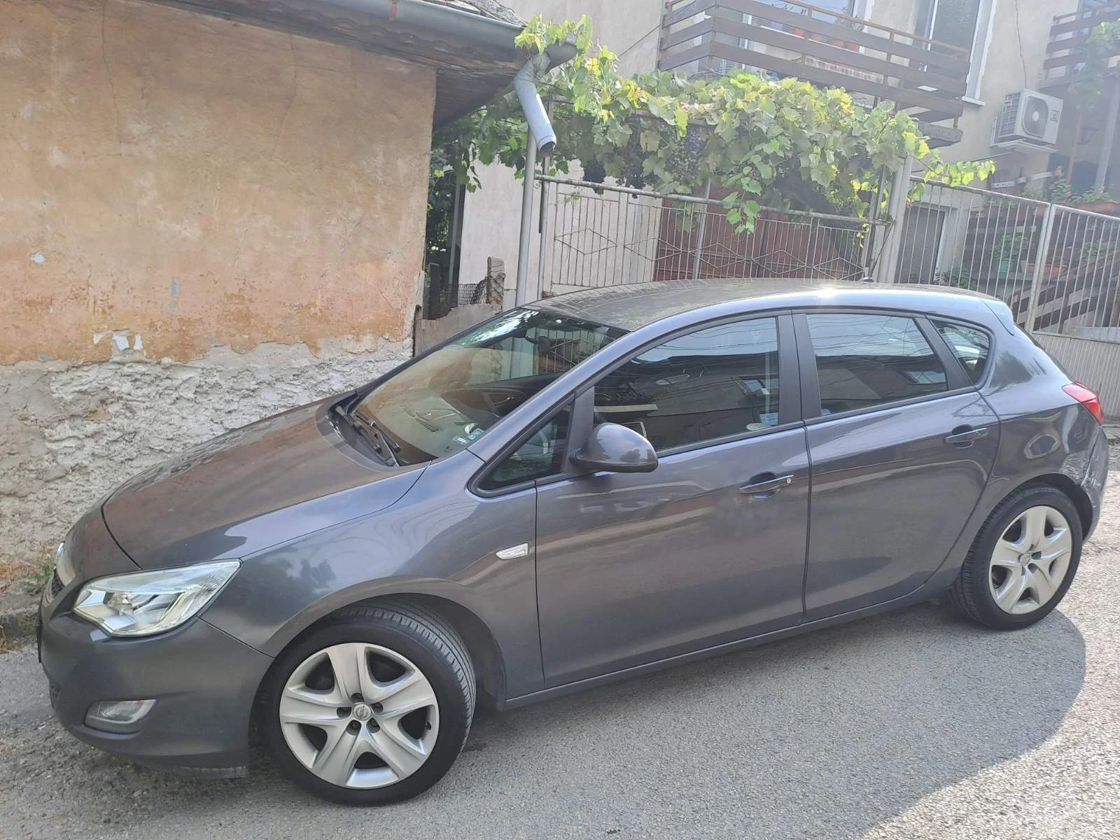 Opel Astra J - изображение 7