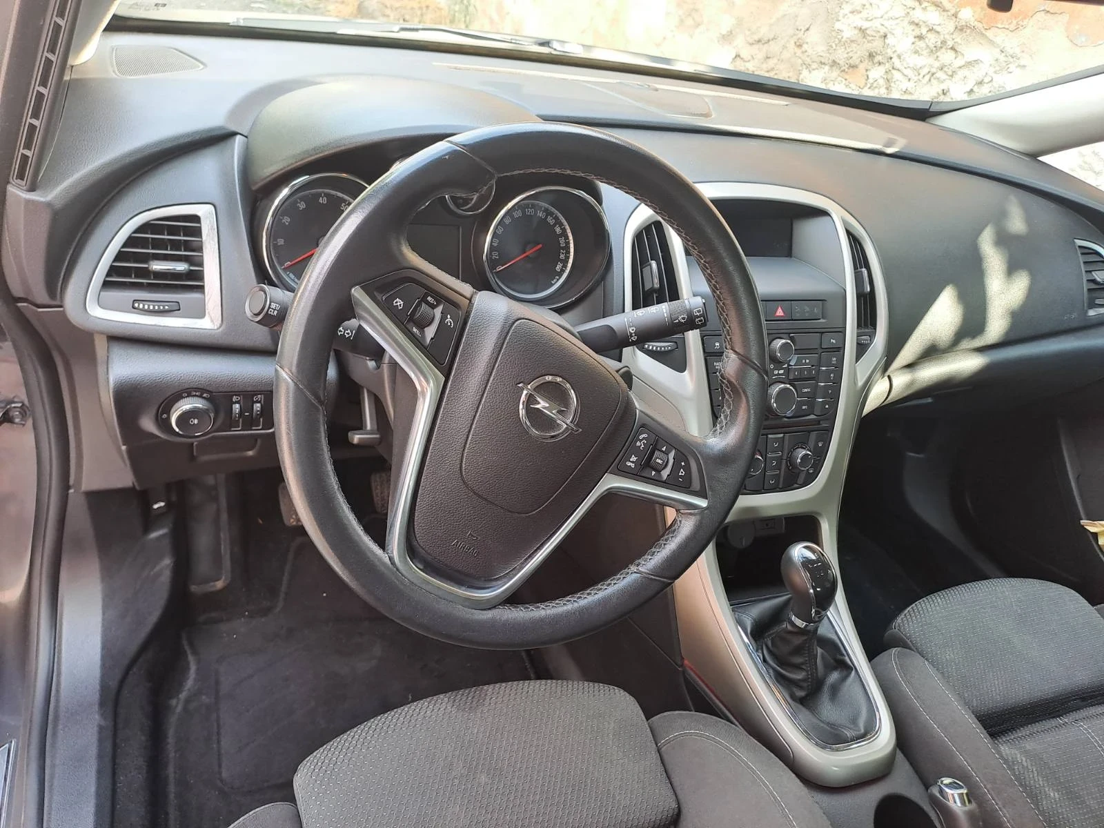 Opel Astra J - изображение 5