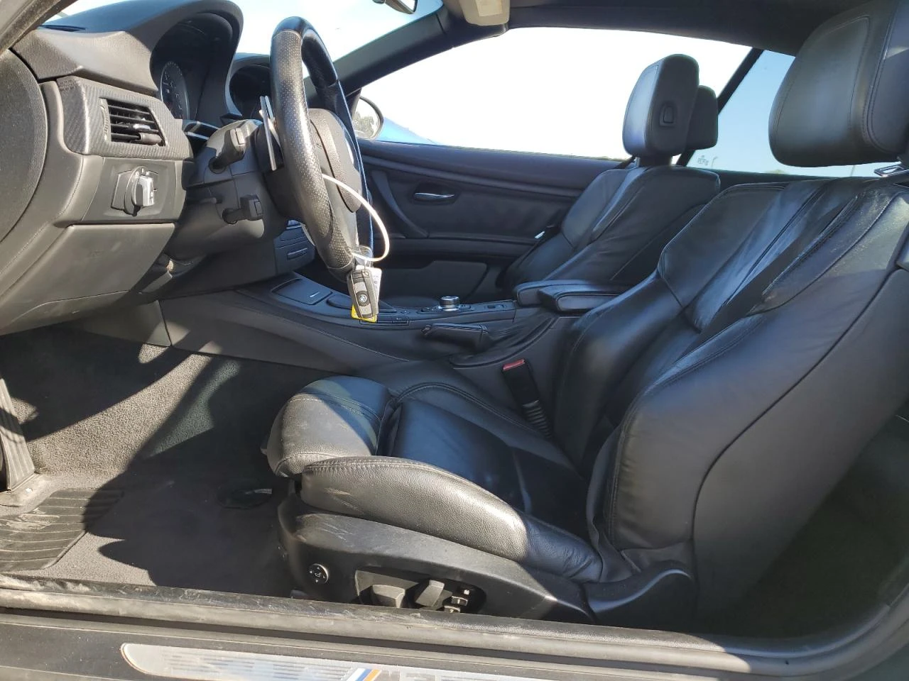 BMW M3 AUTOMATIC * * CARFAX * * АВТО КРЕДИТ * *  - изображение 7
