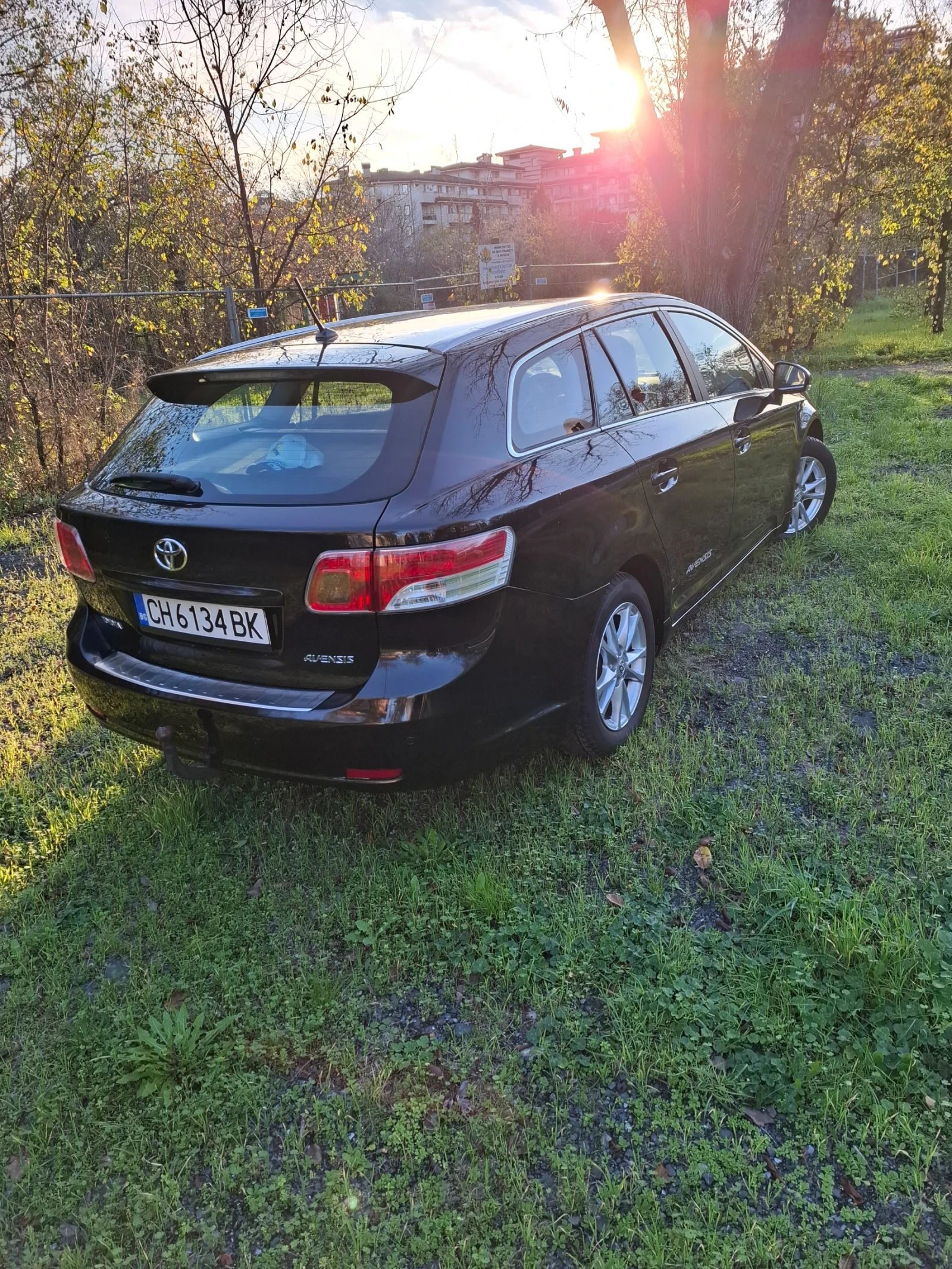 Toyota Avensis T27 - изображение 4