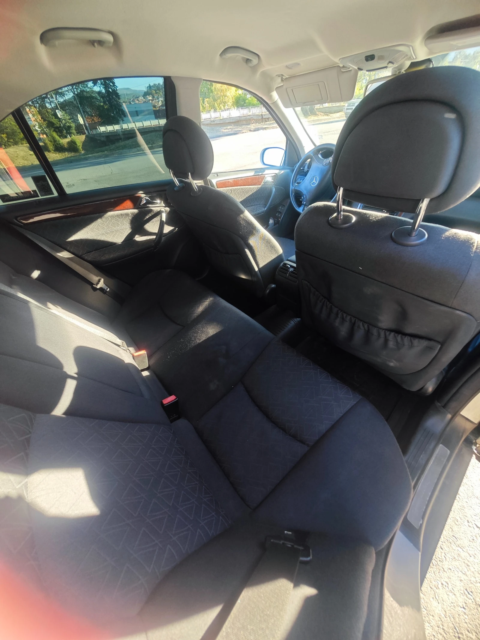 Mercedes-Benz C 200  - изображение 8