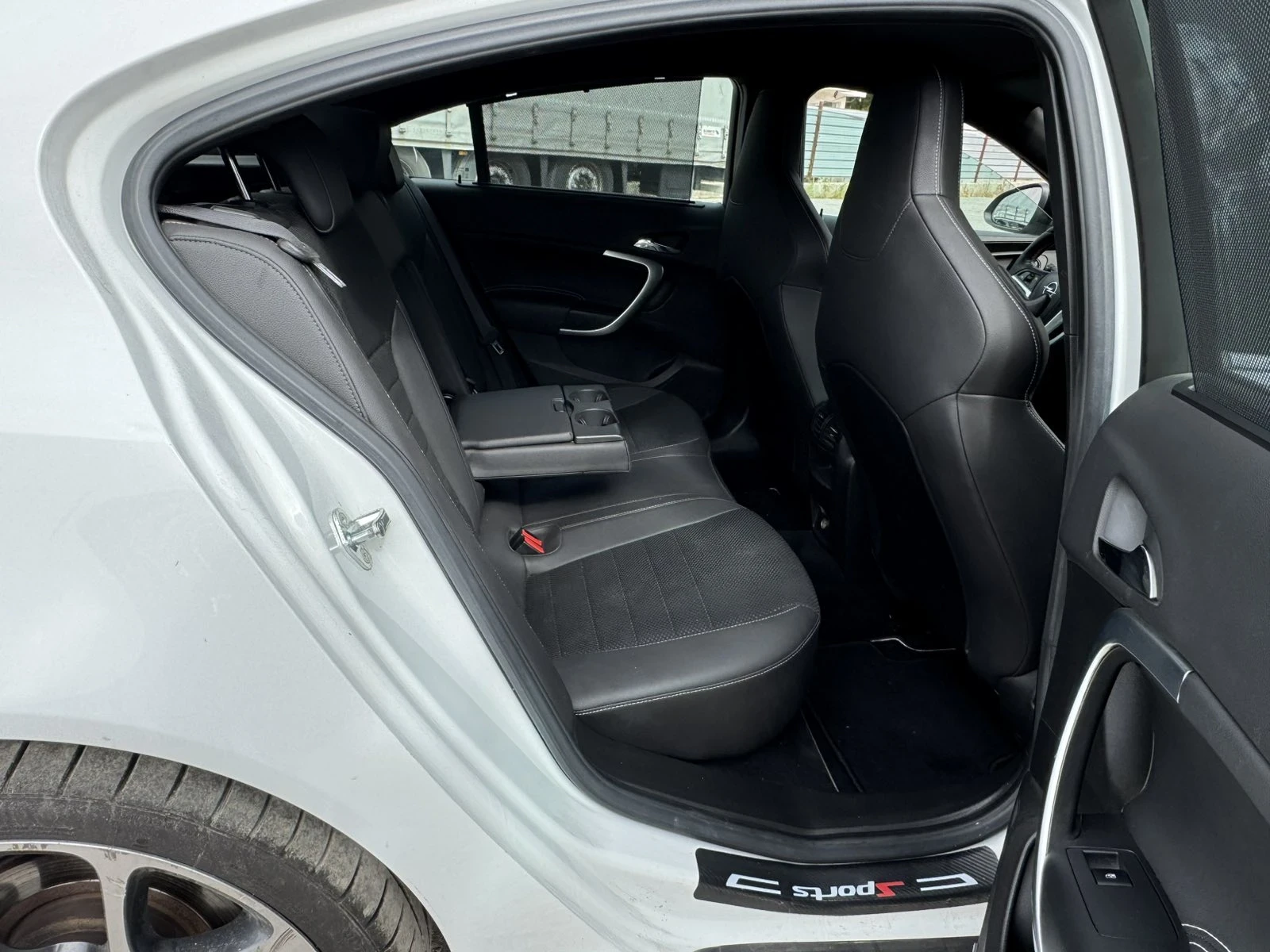 Opel Insignia OPC - изображение 7