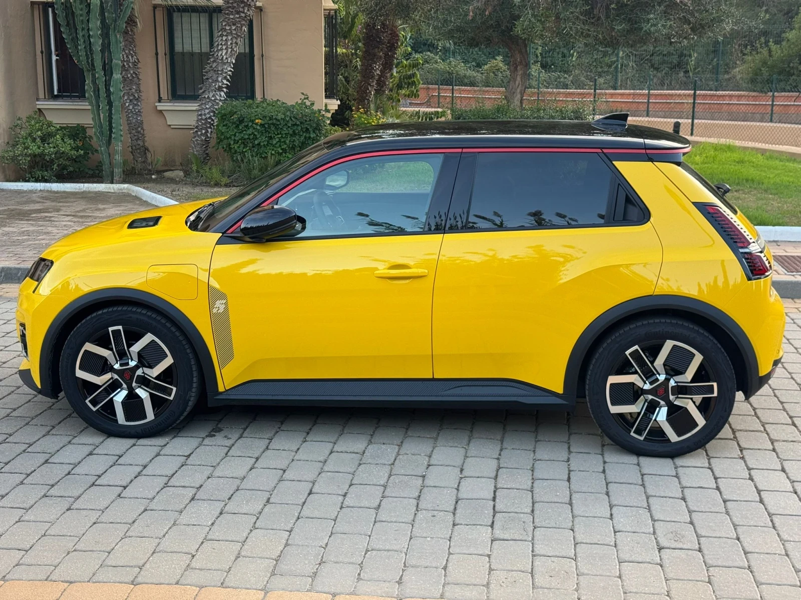 Renault 5 E-tech electric 52 kw гаранционен - изображение 8