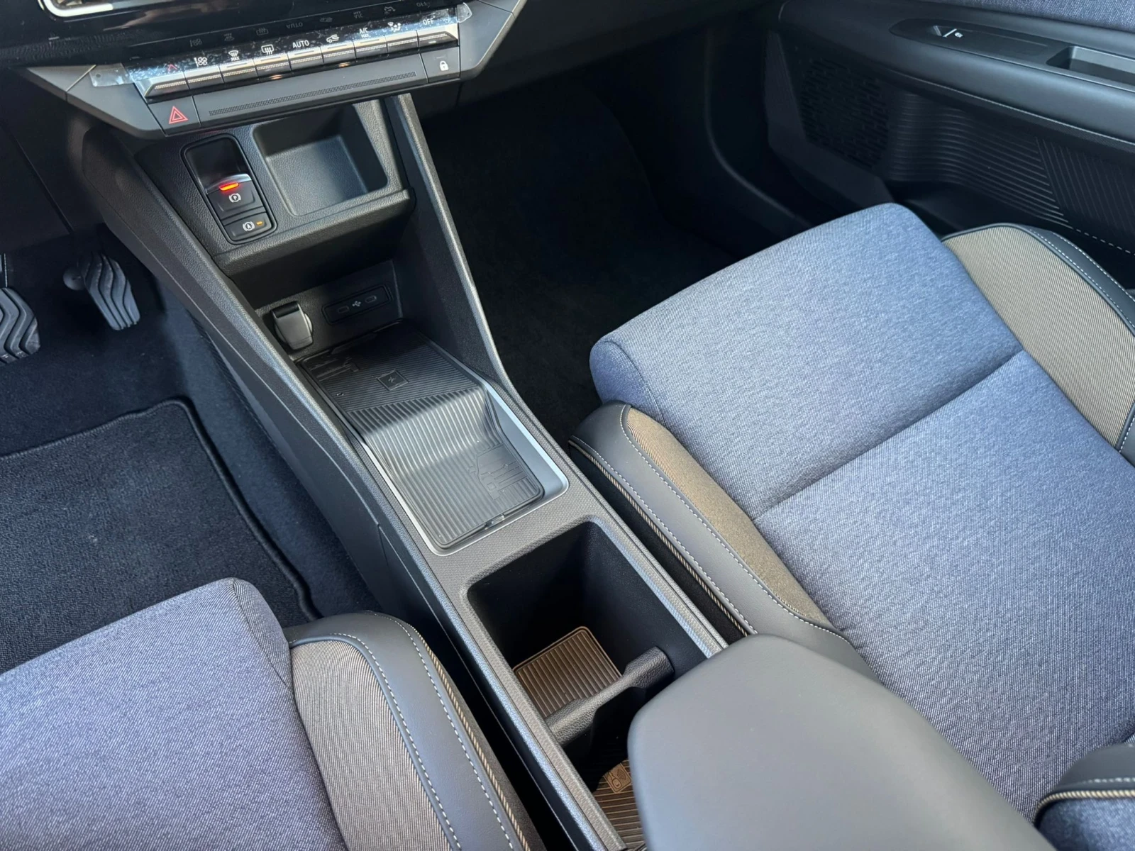 Renault 5 E-tech electric 52 kw  | Mobile.bg   15