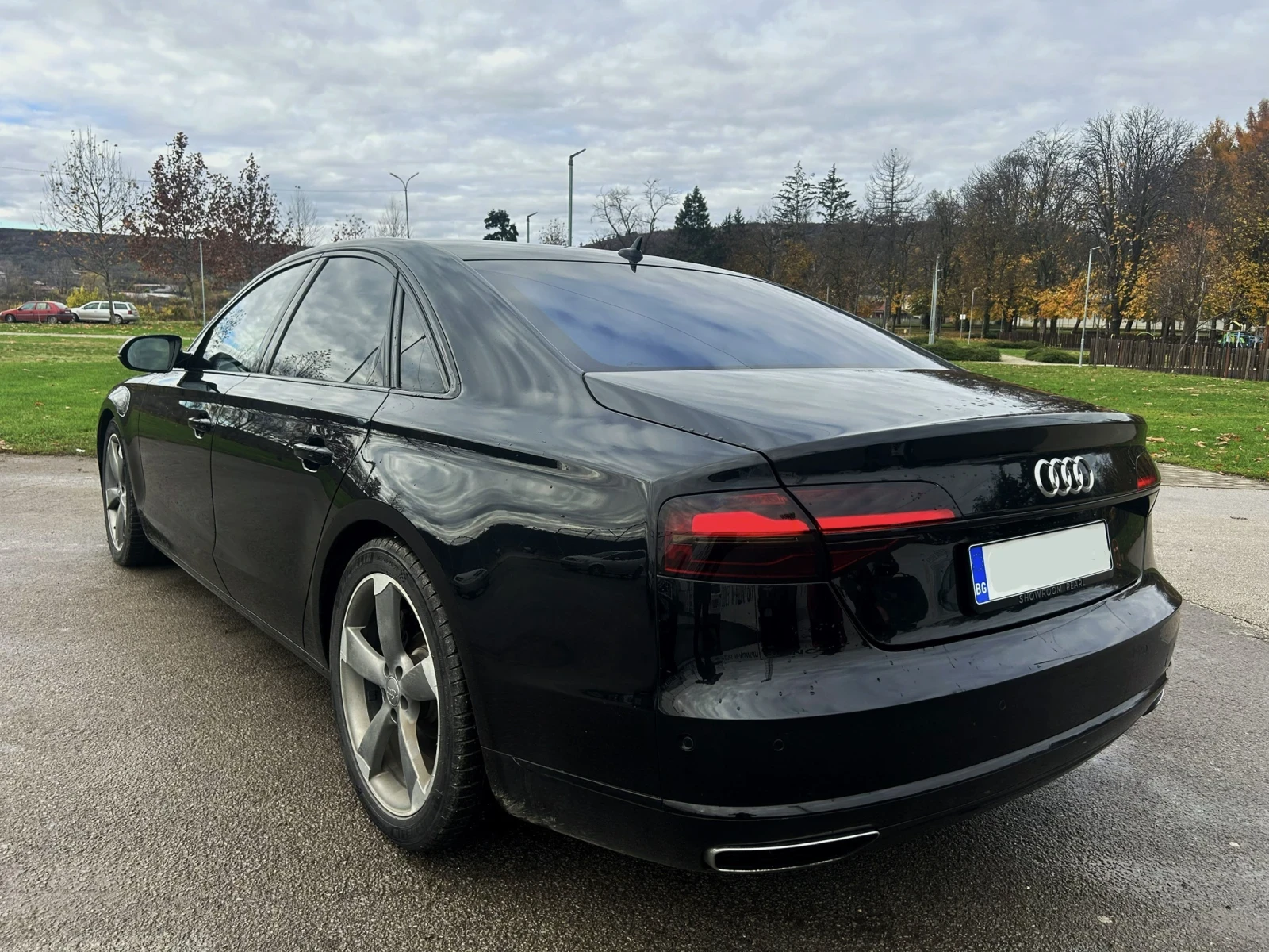 Audi A8 4.2TDI* Sport* Matrix* Massage* Distronic* Night | Mobile.bg   5