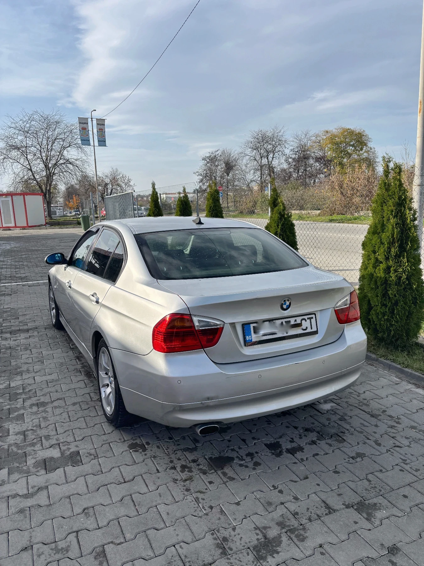 BMW 320  - изображение 8