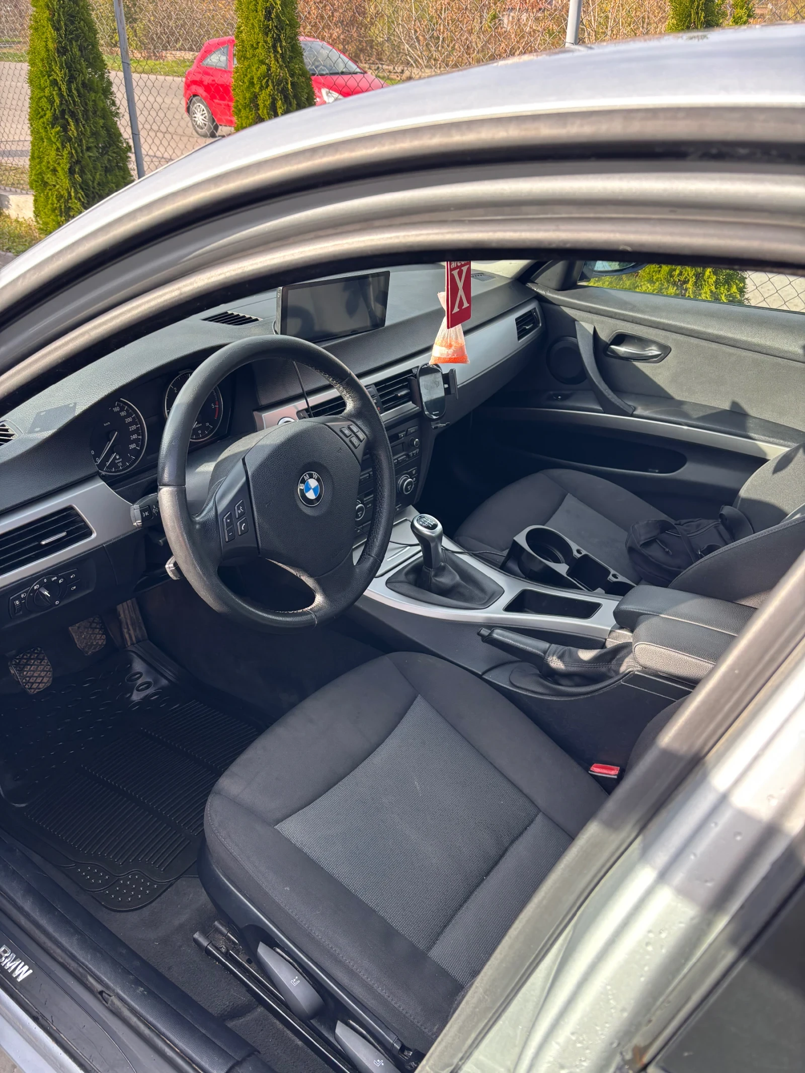 BMW 320  - изображение 6