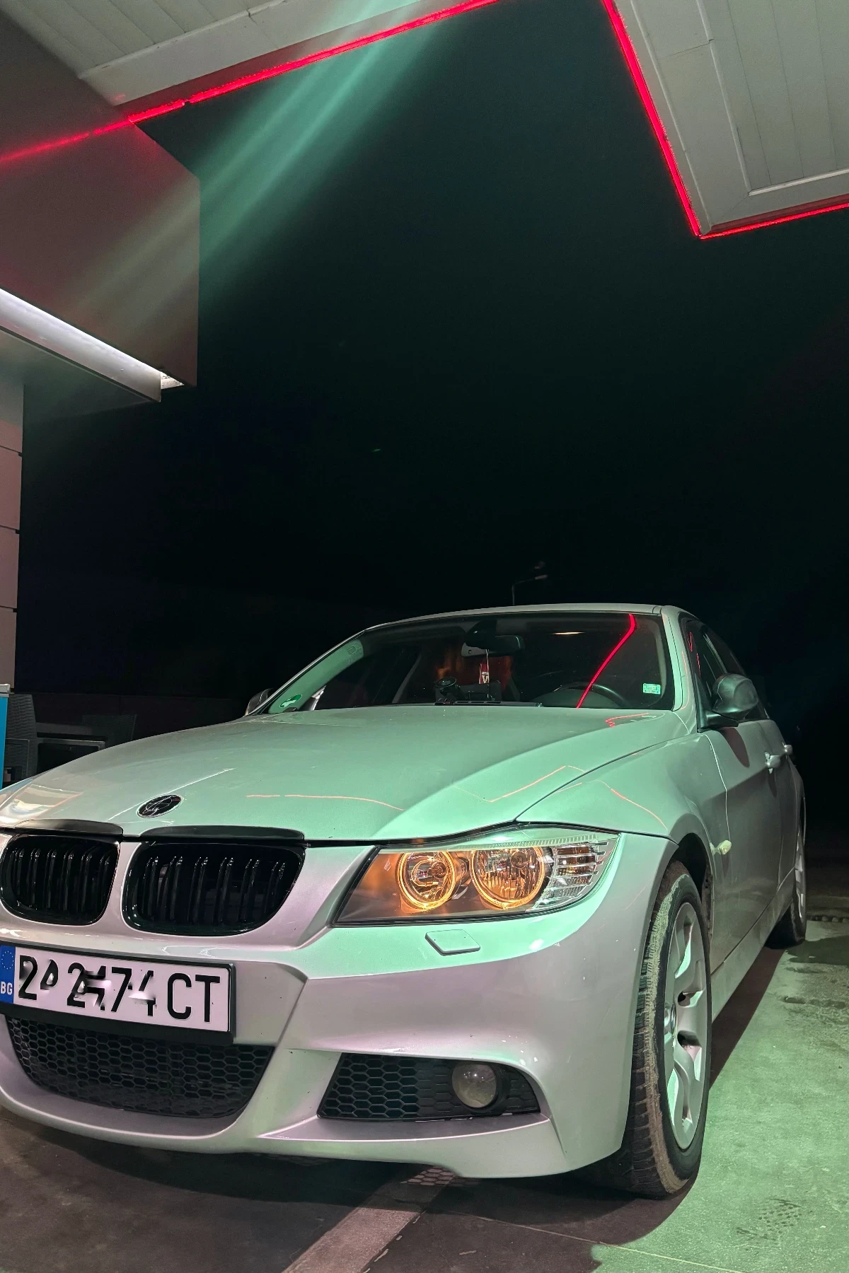 BMW 320  - изображение 2