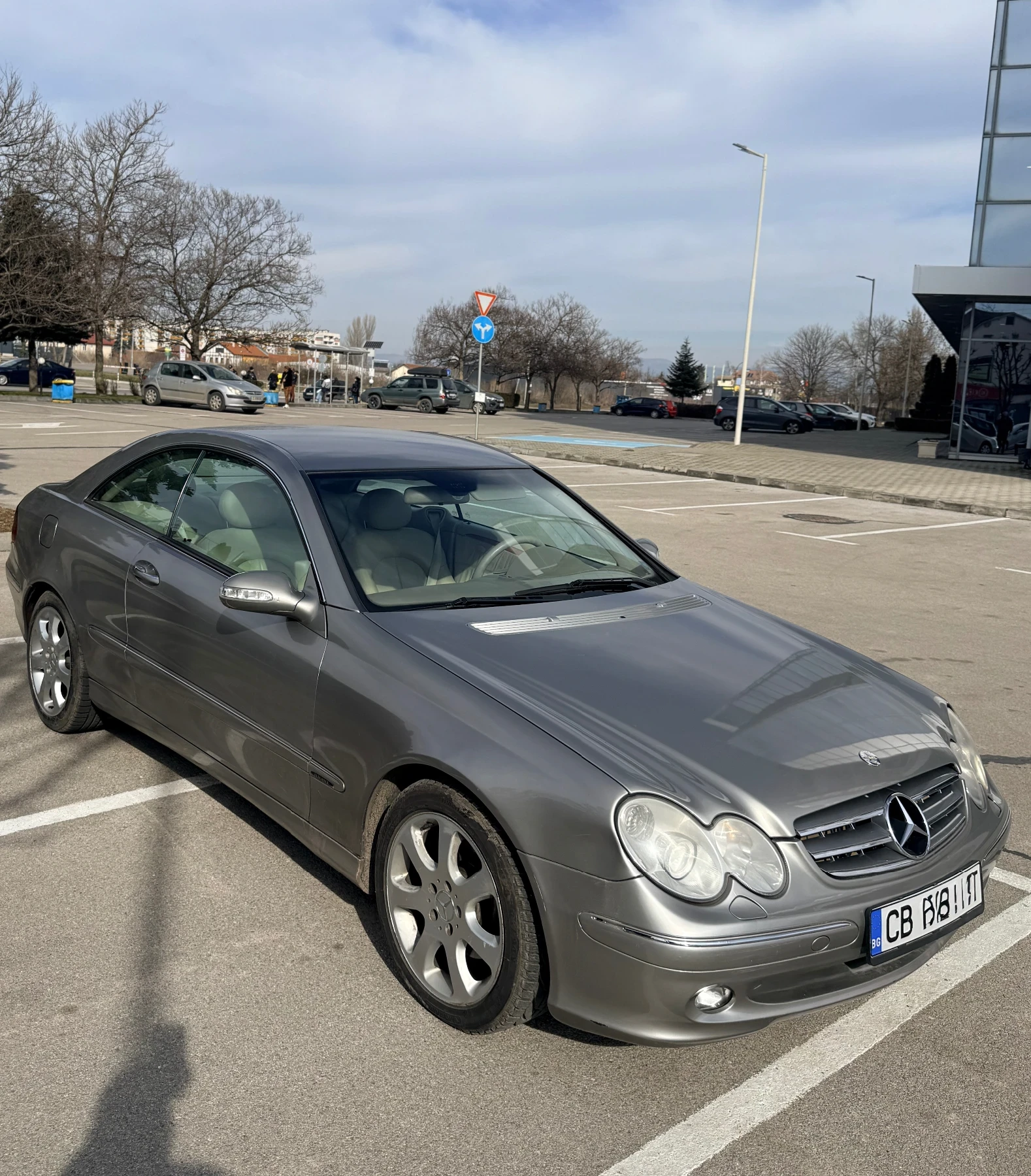 Mercedes-Benz CLK 270cdi, снимка 6 - Автомобили и джипове - 53474456