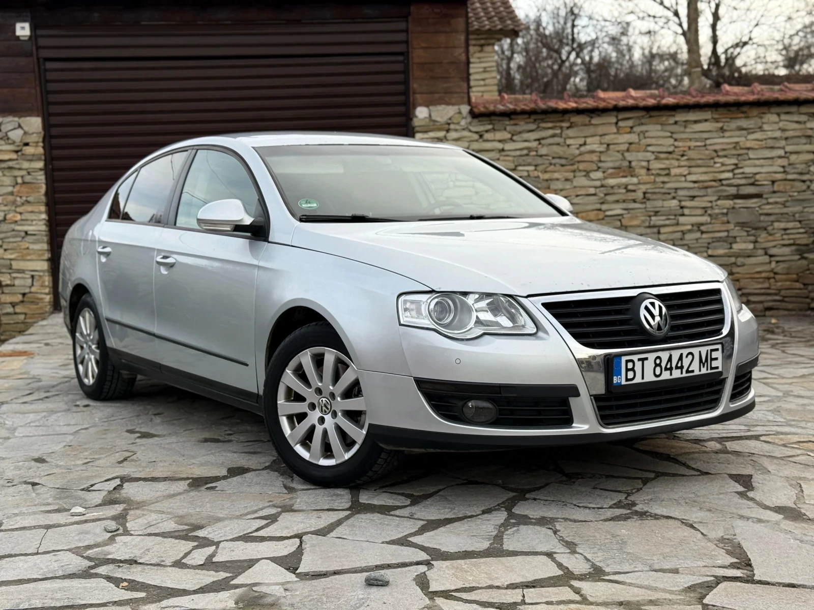 VW Passat СЕДАН 1.9 TDI 105 HP КОЖА НАВИ , снимка 5 - Автомобили и джипове - 54182801