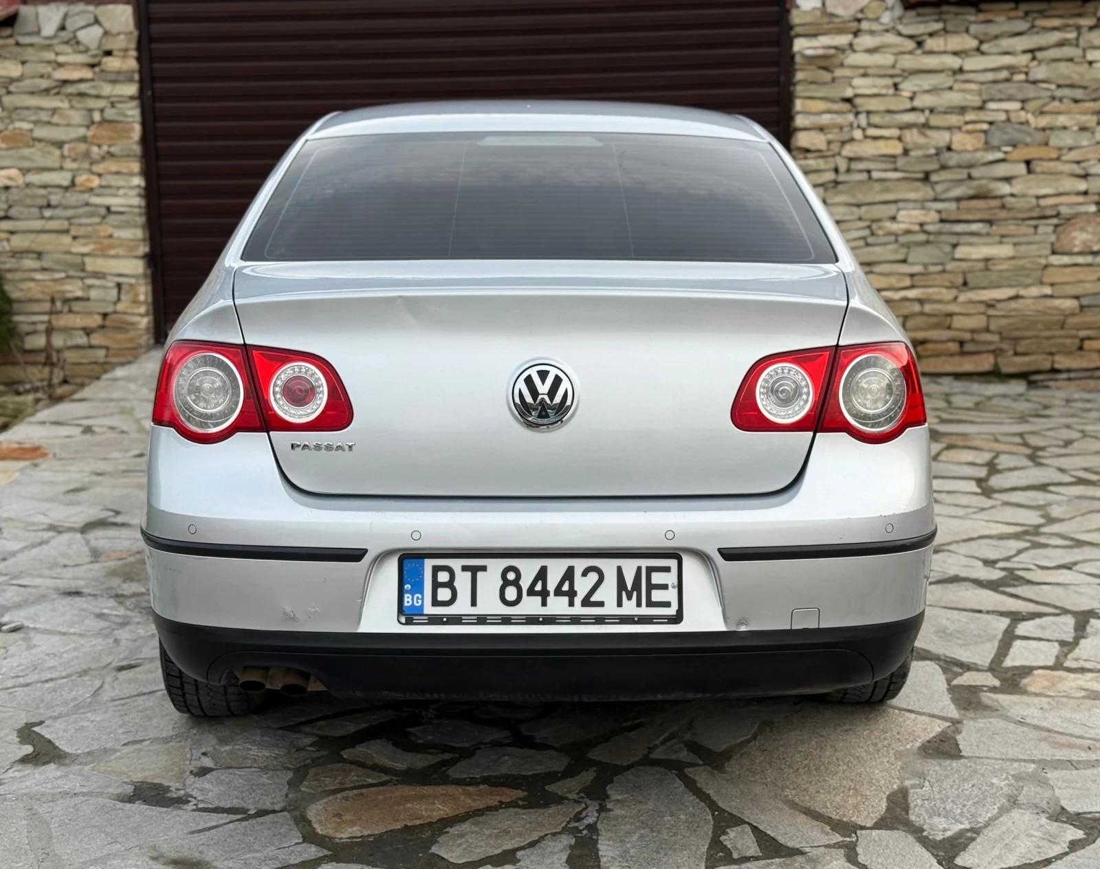 VW Passat СЕДАН 1.9 TDI 105 HP КОЖА НАВИ , снимка 3 - Автомобили и джипове - 54182801