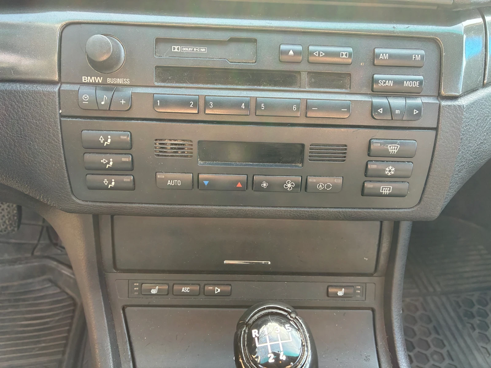 BMW 320 320i, снимка 16 - Автомобили и джипове - 53780588