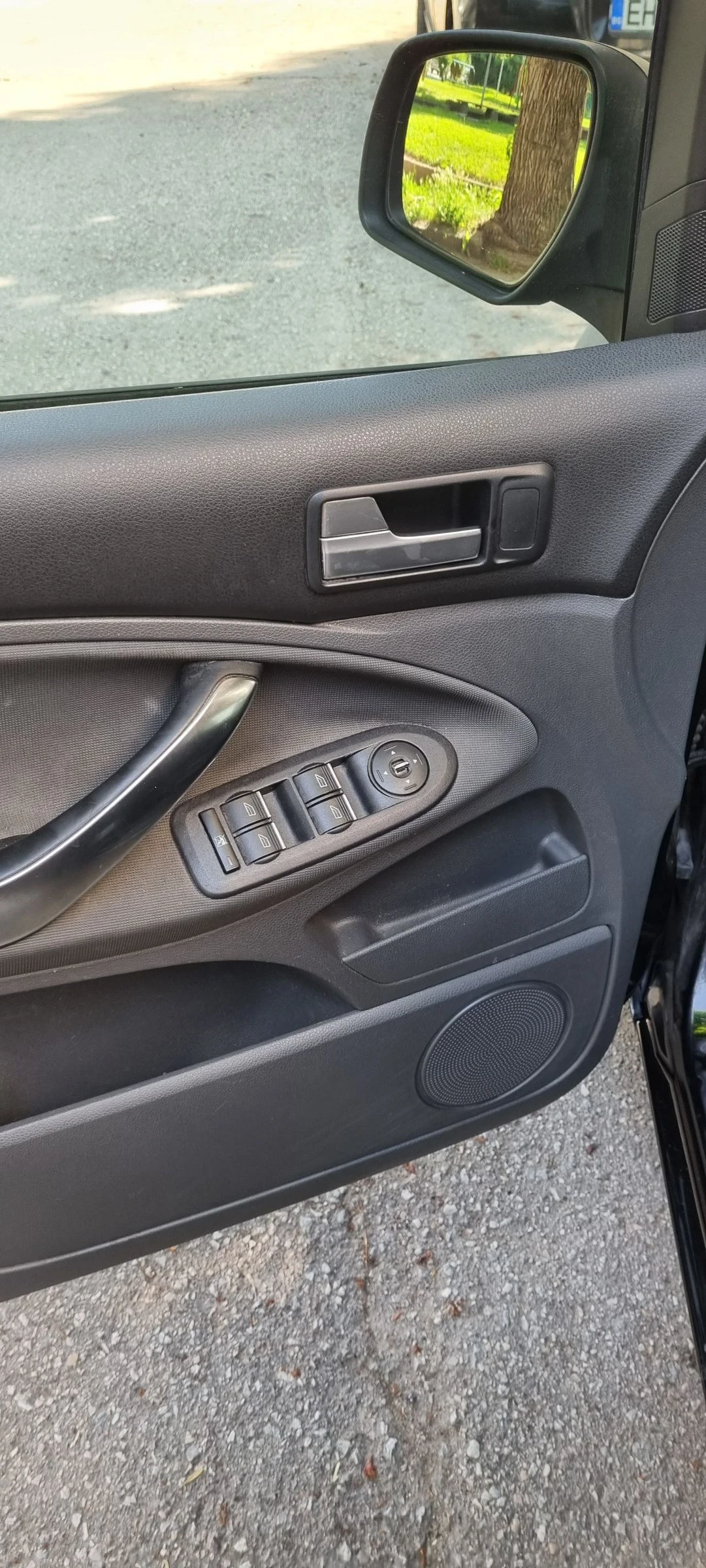 Ford C-max 1.6 бензин , снимка 9 - Автомобили и джипове - 53836648