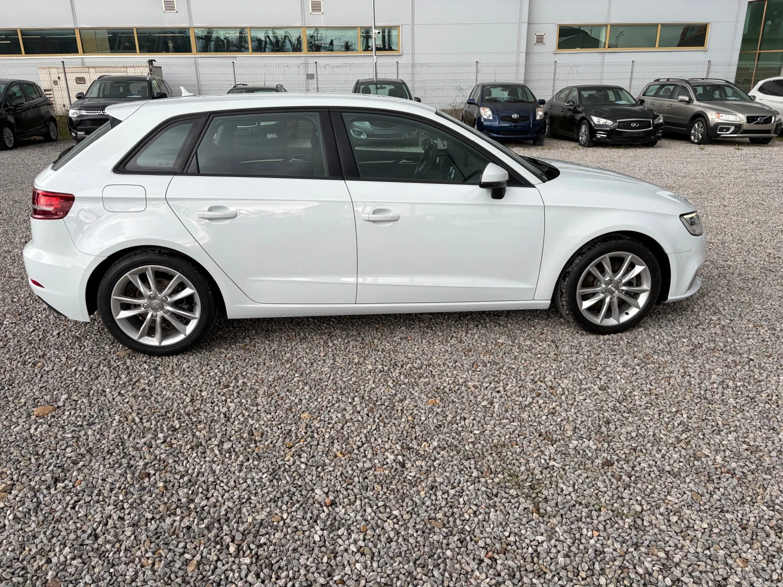 Audi A3 2.0TDI-184k.c. QUATTRO-SPORT, S tronic, снимка 7 - Автомобили и джипове - 54234771