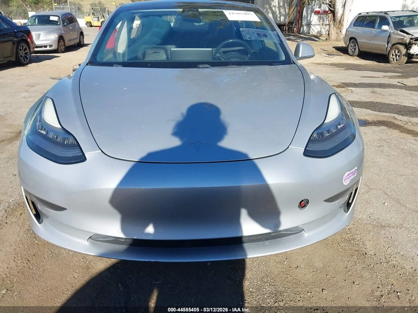 Tesla Model 3 Long Range RWD * Крайна цена до БГ* , снимка 12 - Автомобили и джипове - 54241224