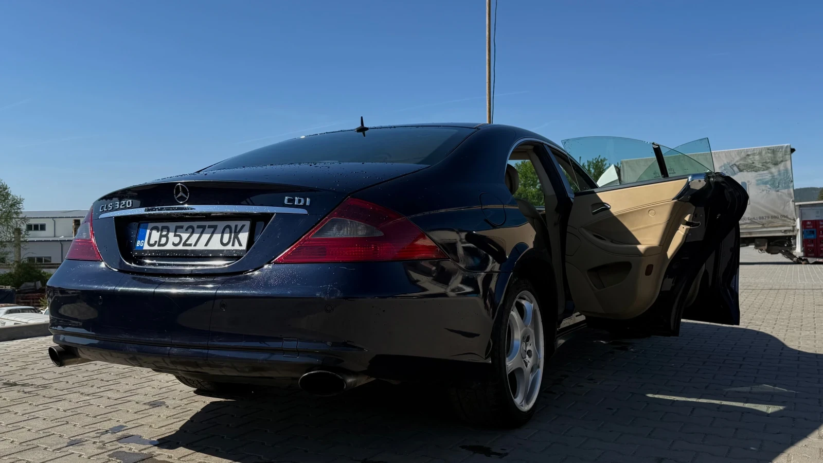 Mercedes-Benz CLS 320, снимка 4 - Автомобили и джипове - 54424359
