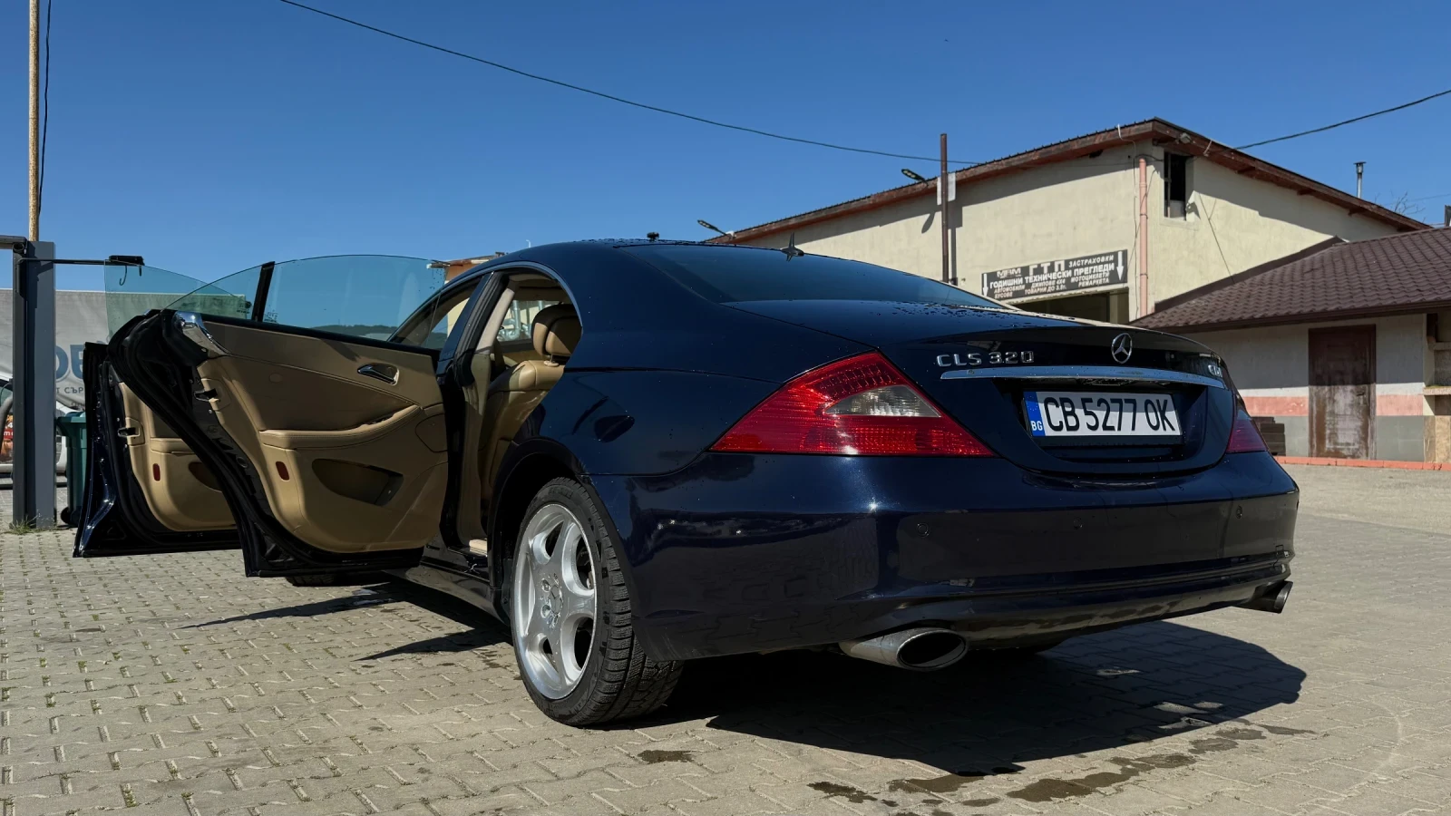 Mercedes-Benz CLS 320, снимка 5 - Автомобили и джипове - 54424359