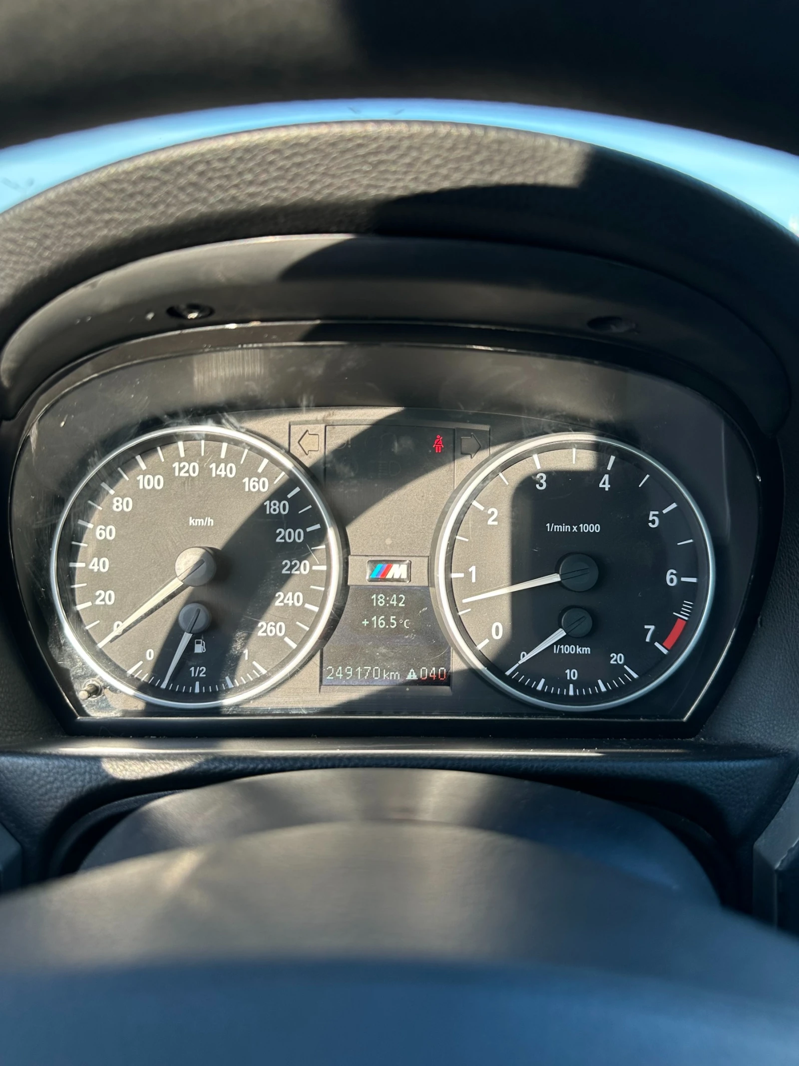 BMW 320, снимка 9 - Автомобили и джипове - 54605081