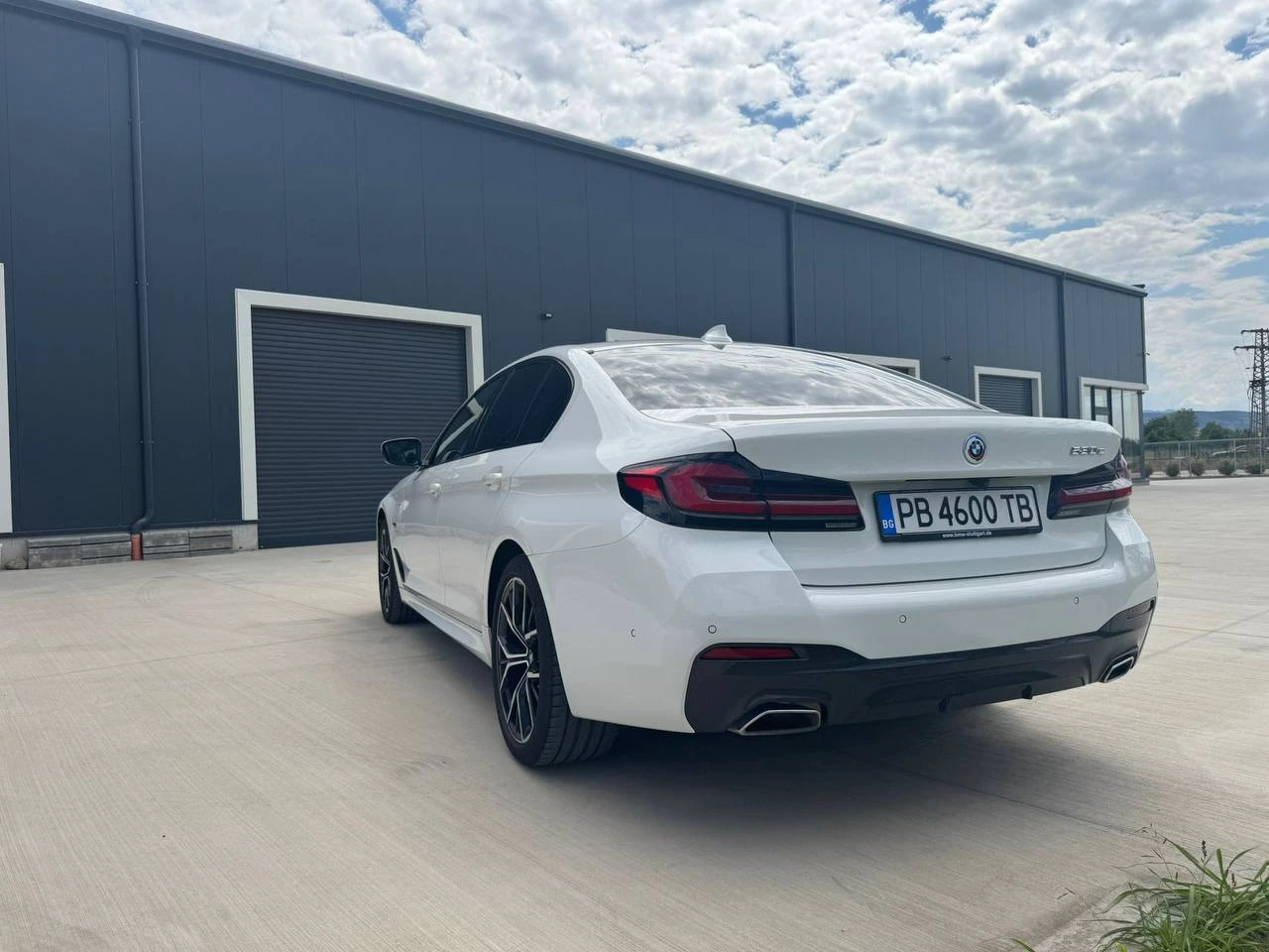 BMW 530E * M-PACK * ACC * BMW LASER * ПОДГРЕВ * HUD, снимка 8 - Автомобили и джипове - 55058302