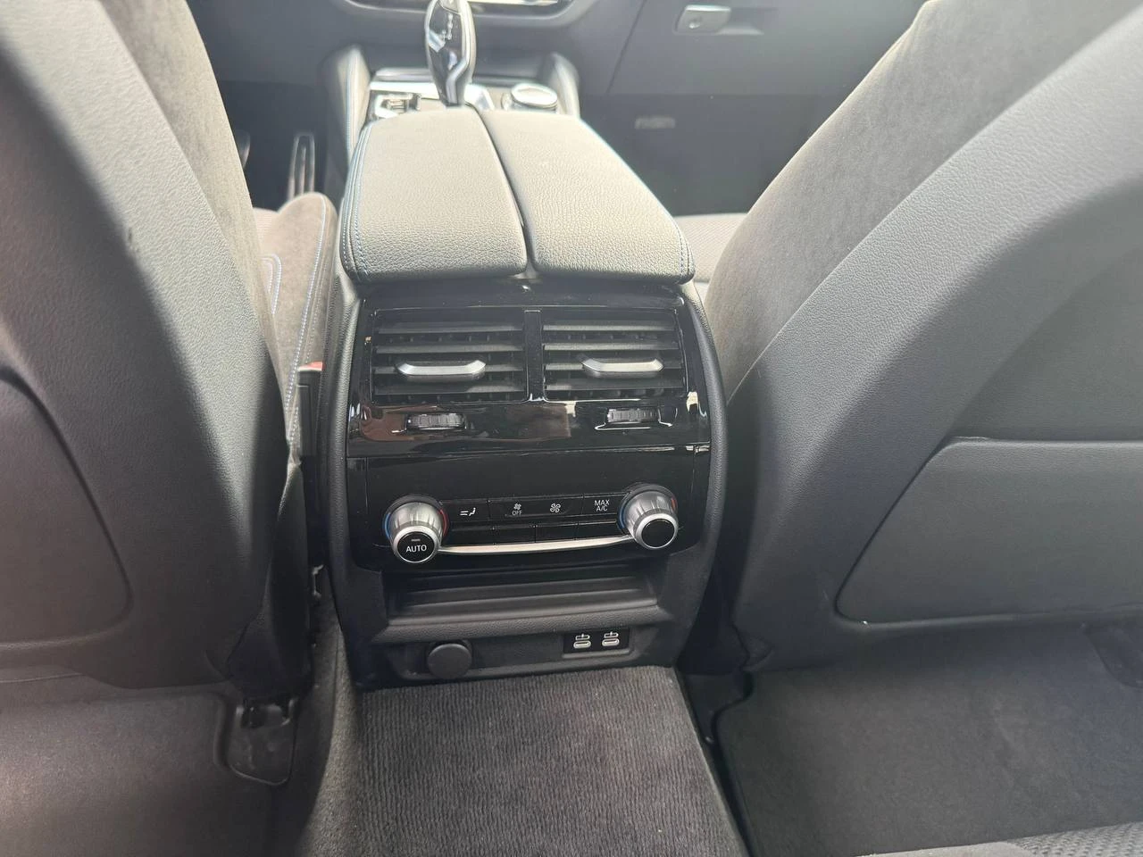 BMW 530E * M-PACK * ACC * BMW LASER * ПОДГРЕВ * HUD, снимка 14 - Автомобили и джипове - 55058302