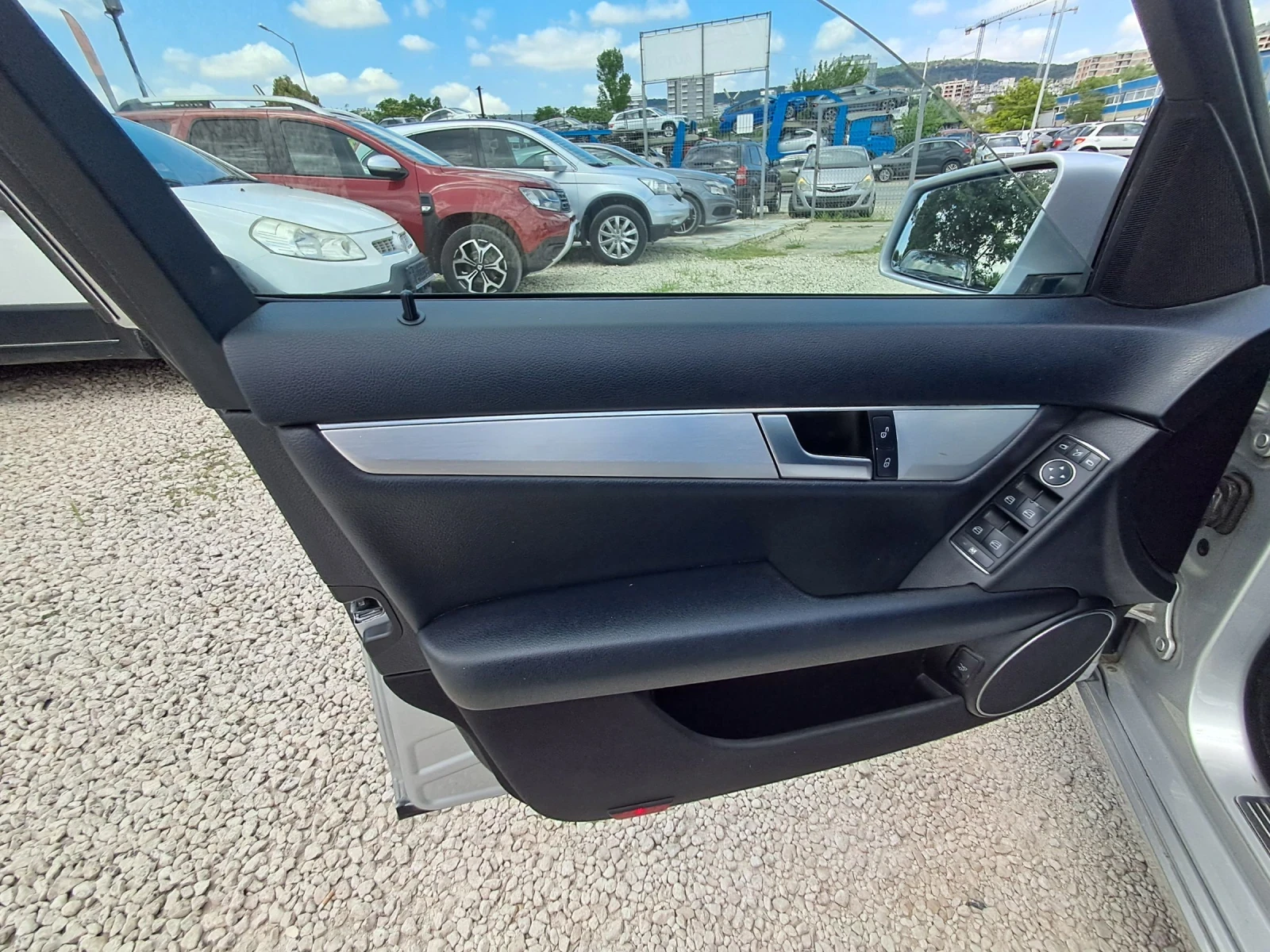 Mercedes-Benz C 180 1.8i AVANTGARDE, НАВИГАЦИЯ, снимка 14 - Автомобили и джипове - 55174202
