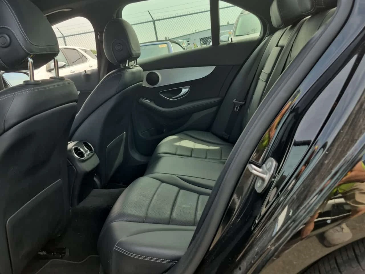 Mercedes-Benz C 300 АМГ ПАКЕТ/CARFAX/ПОДГРЕВ/ПАМЕТ/ПАНОРАМА/, снимка 12 - Автомобили и джипове - 55409914