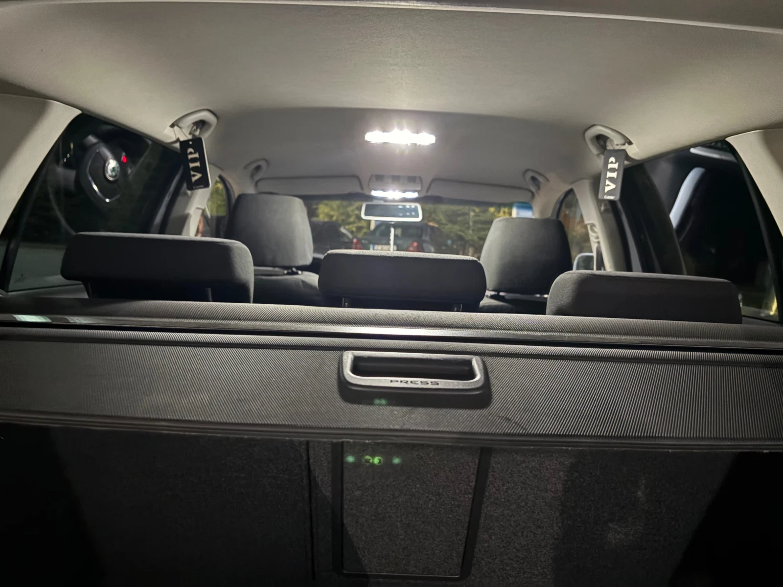 Skoda Octavia 1.6TDI 4X4 NAVI BLUETOOTH , снимка 12 - Автомобили и джипове - 55426678