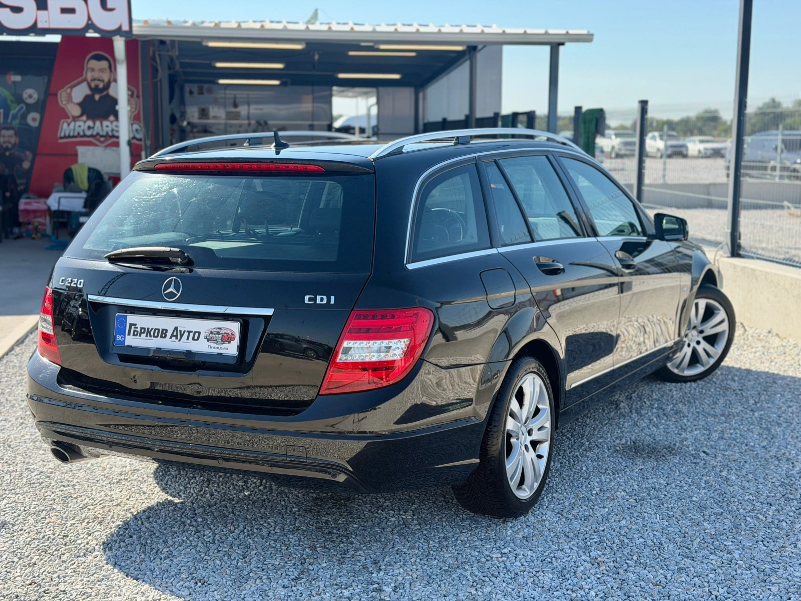 Mercedes-Benz C 220  AVTOMAT / NAVI / PANORAMA, снимка 6 - Автомобили и джипове - 56023600