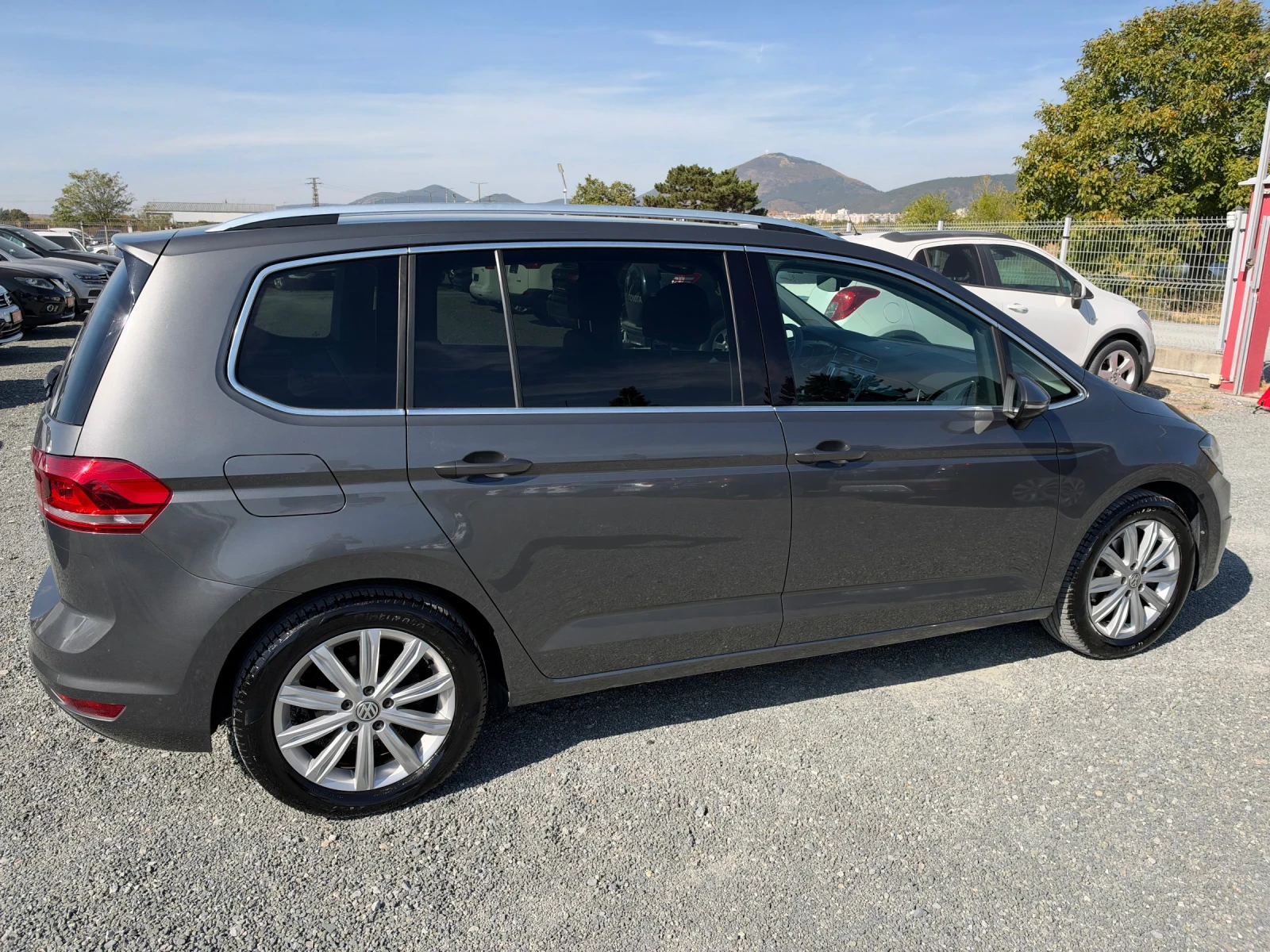 VW Touran (KATO ����)^(7-�����) | Mobile.bg � ����������� 5
