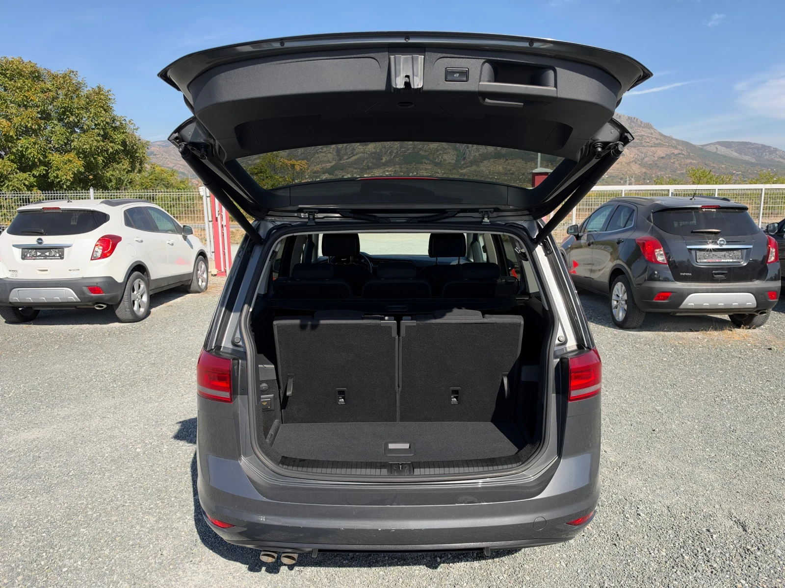VW Touran (KATO ����)^(7-�����) | Mobile.bg � ����������� 13