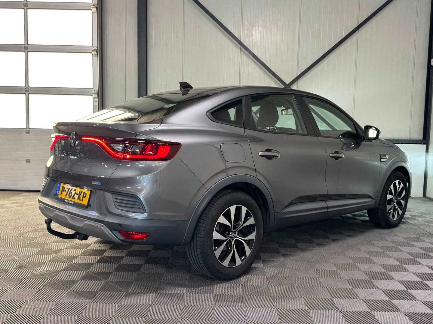 Renault Arkana 1.6 E-Tech Hybrid ZEN 145 93%SOH 2022�. | Mobile.bg � ����������� 2
