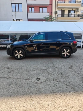 Mercedes-Benz GLB 220 4-MATIC, AMG, 7-места, ПОДГРЕВ, НАВИ, КАМЕР, ФУЛ! , снимка 3