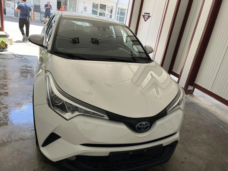 Toyota C-HR Спешно! , снимка 2 - Автомобили и джипове - 47181111