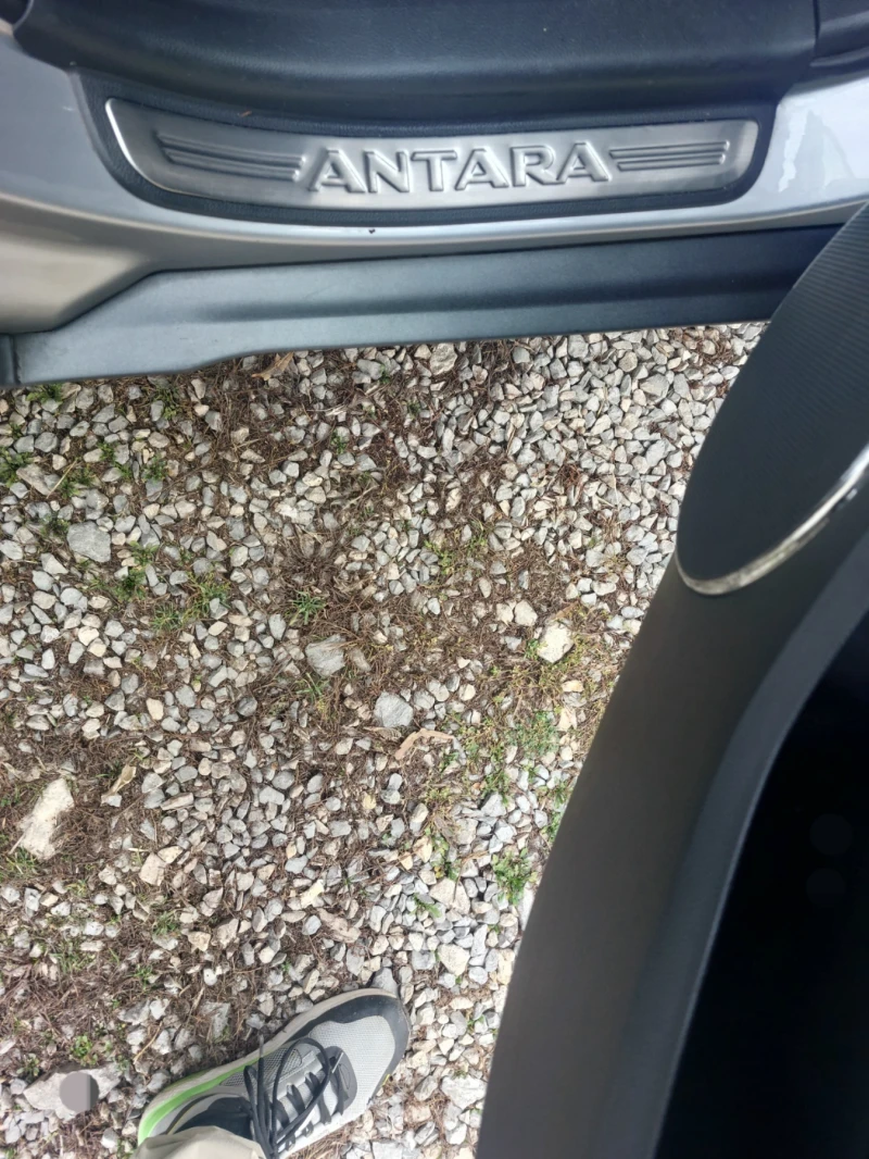 Opel Antara, снимка 6 - Автомобили и джипове - 48472393