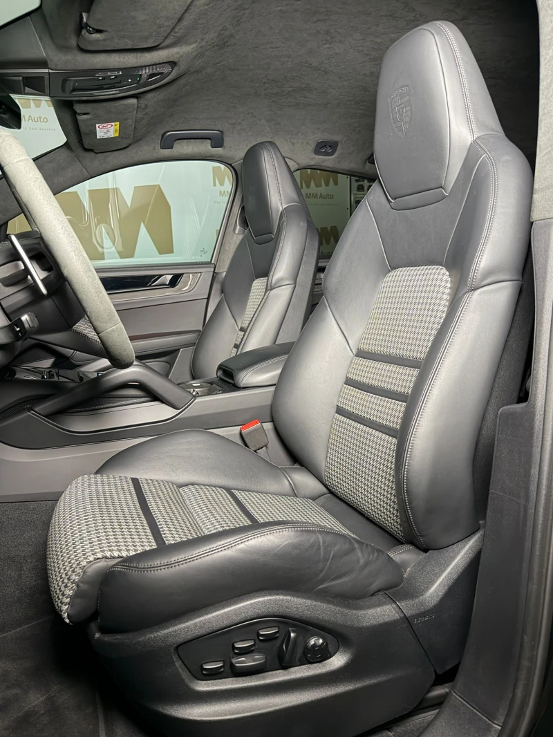 Porsche Cayenne GTS* Coupe* TurboGT Pack* Ceramic* Carbon* Display, снимка 8 - Автомобили и джипове - 52329812