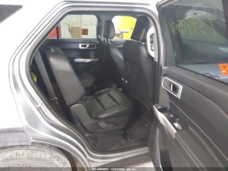 Ford Explorer 2.3l Xlt, снимка 8 - Автомобили и джипове - 53577027
