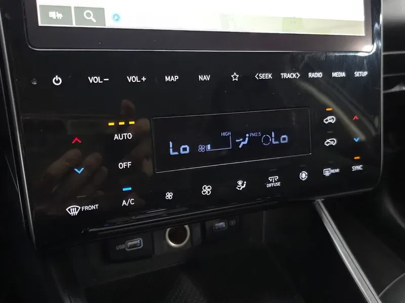 Hyundai Tucson 1.6 Turbo 2Wd Premium, снимка 16 - Автомобили и джипове - 56304916