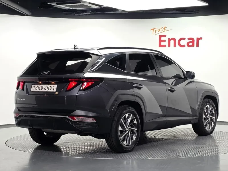 Hyundai Tucson 1.6 Turbo 2Wd Premium, снимка 2 - Автомобили и джипове - 56304916