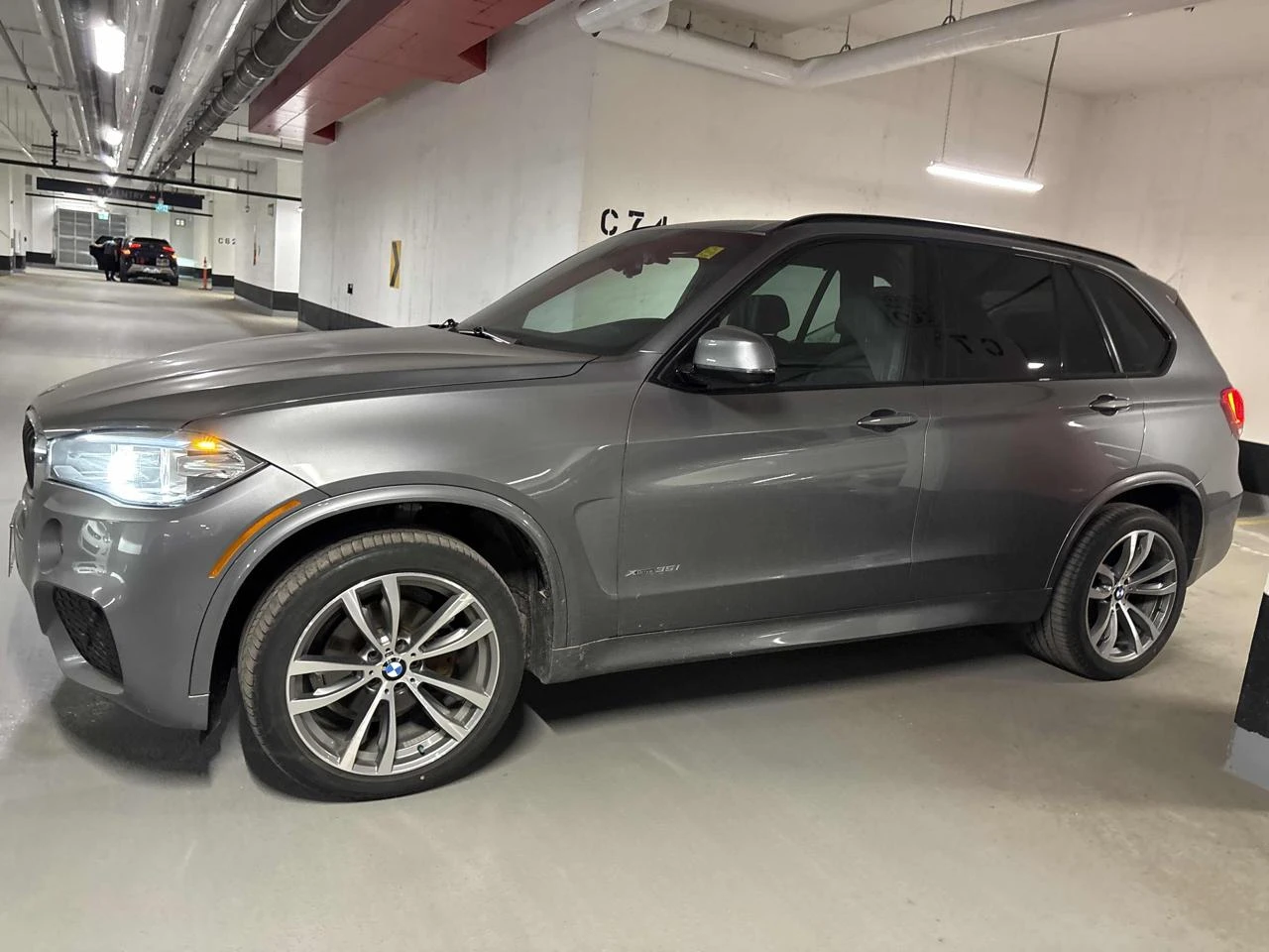 BMW X5 3.5i* M pack* H&K* 360* Вакум* Carplay* Пано, снимка 2 - Автомобили и джипове - 54206128