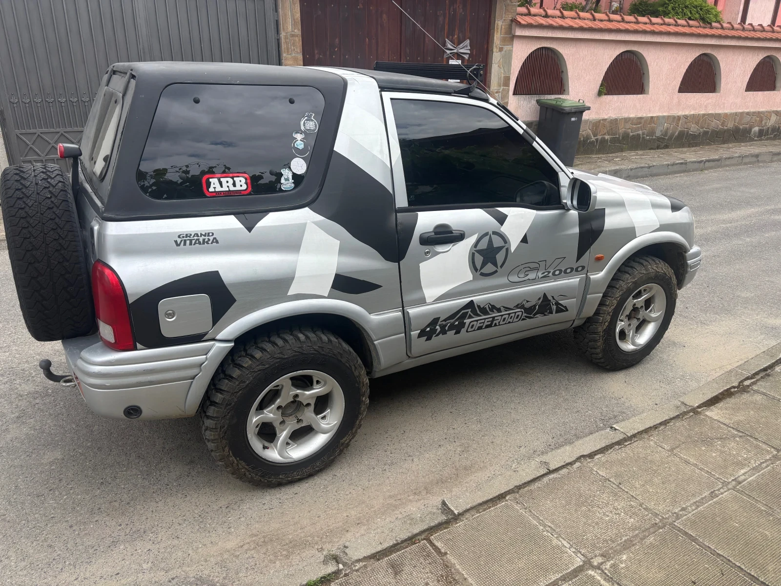 Suzuki Grand vitara, снимка 4 - Автомобили и джипове - 54909871