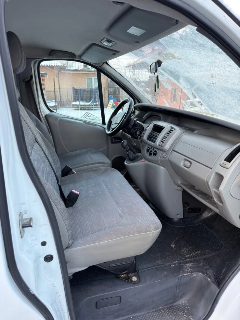 Renault Trafic Facelift MAX BAZA Нов внос Топ Състояние , снимка 8 - Бусове и автобуси - 53037423