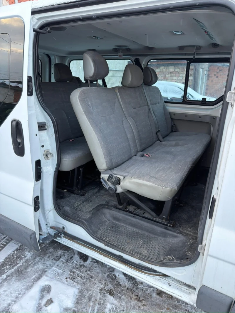 Renault Trafic Facelift MAX BAZA Нов внос Топ Състояние , снимка 9 - Бусове и автобуси - 53037423