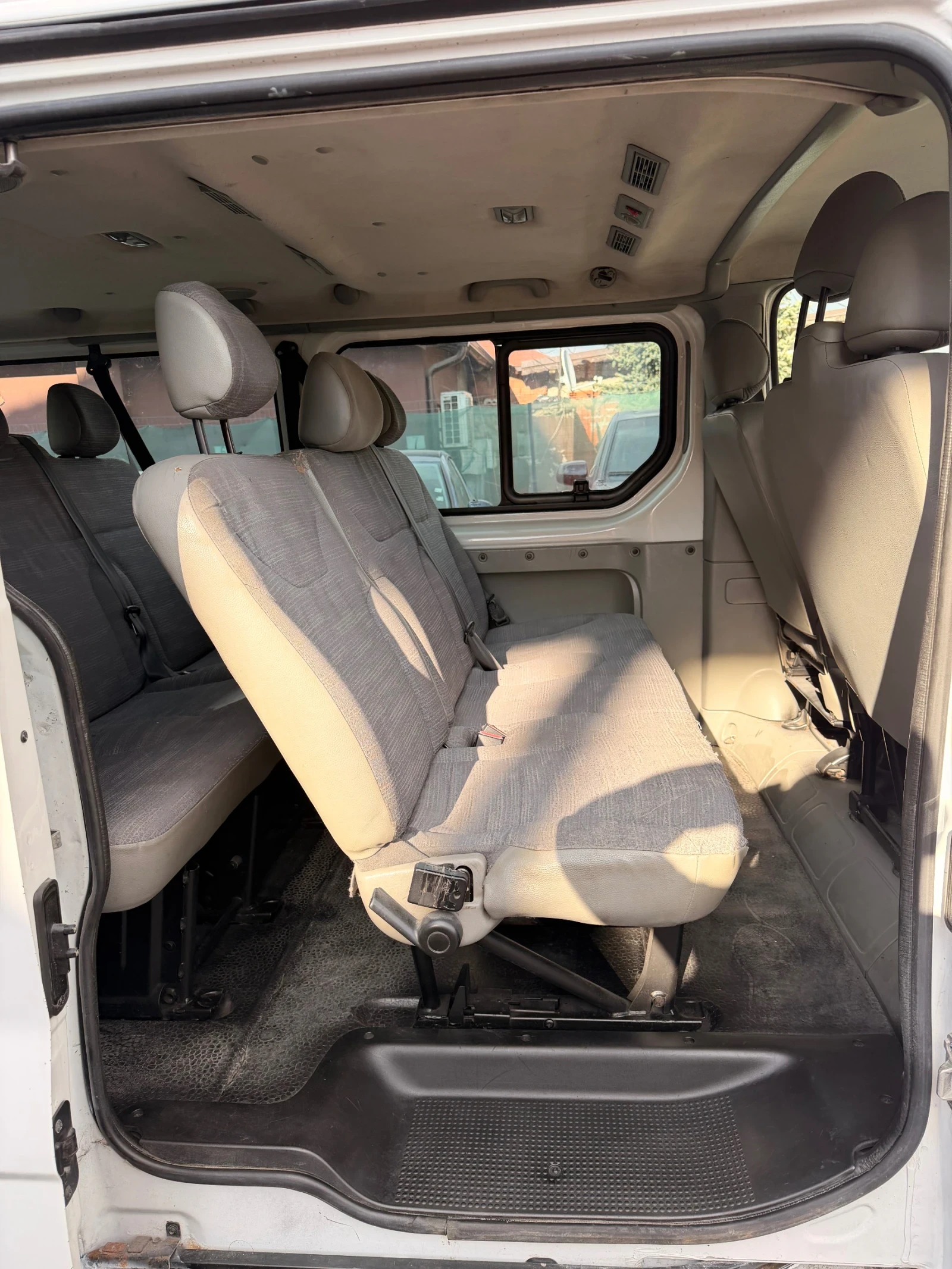 Renault Trafic Facelift MAX BAZA Нов внос 8+ 1 Топ Състояние , снимка 11 - Бусове и автобуси - 53820270