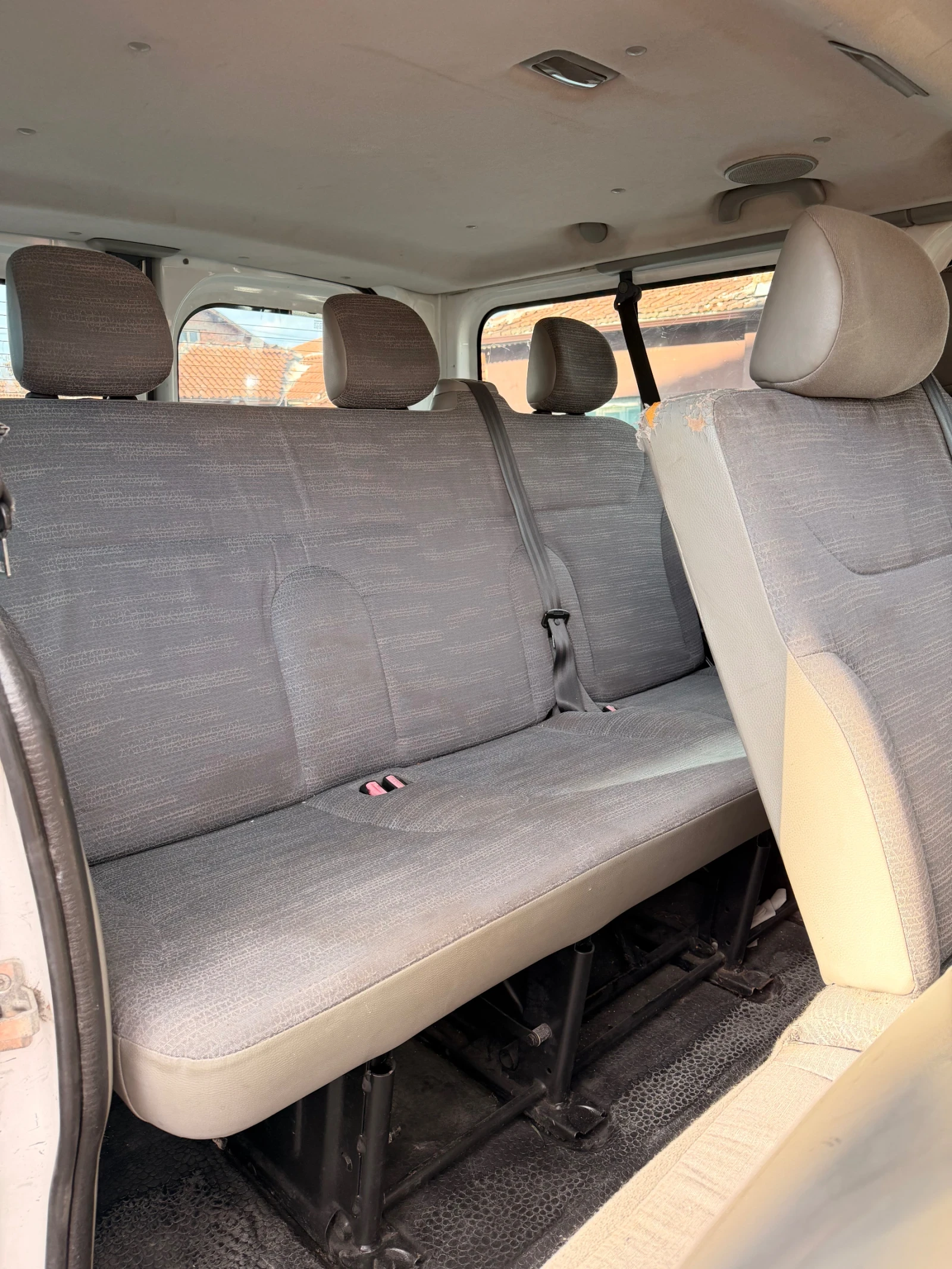 Renault Trafic Facelift MAX BAZA Нов внос 8+ 1 Топ Състояние , снимка 13 - Бусове и автобуси - 53820270