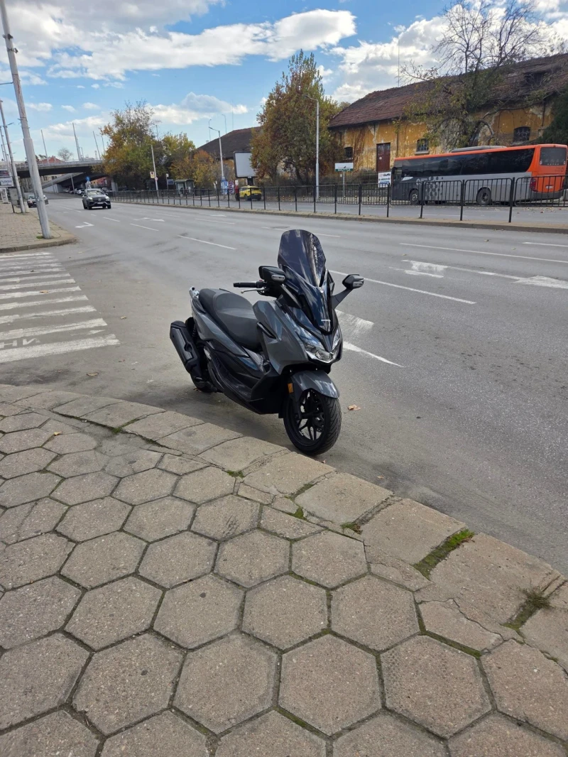 Honda Forza 300 keyless / TCS / ABS цена до коледа !!!, снимка 11 - Мотоциклети и мототехника - 52525003